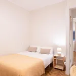 Warmth And Comfort In The Sought-after Eixample