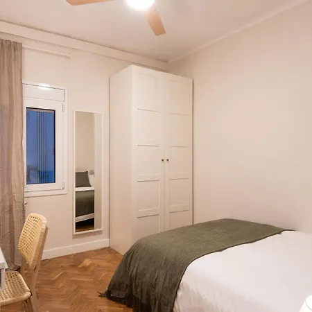 Apartment Warmth And Comfort In The Sought-after Eixample *