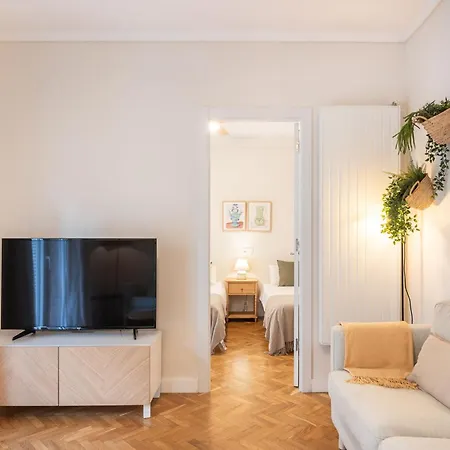 Apartment Warmth And Comfort In The Sought-after Eixample