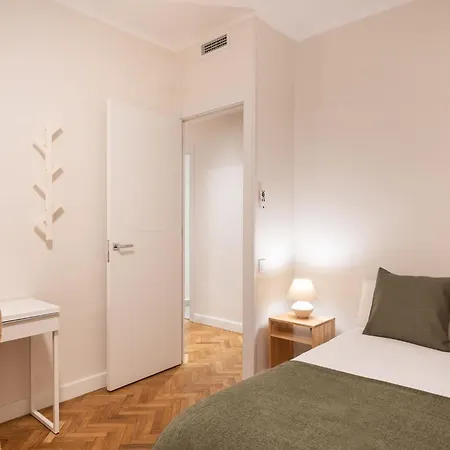 Apartment Warmth And Comfort In The Sought-after Eixample *