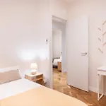 Warmth And Comfort In The Sought-after Eixample *
