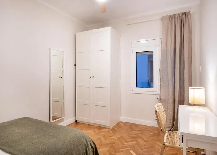 Warmth And Comfort In The Sought-after Eixample * Barcelona